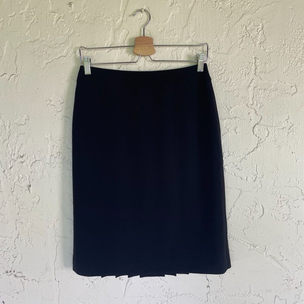 Ann Taylor Black Pleated Womens sz 4 Lightweight Knee length A-line Skirt